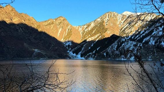 Round-trip from Urumqi: 1-day tour to the fairyland of Tianshan Tianchi