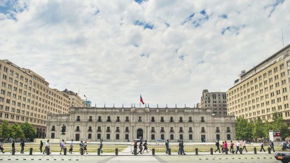 智利聖地亞哥來回拉莫內達宮 + 聖克里斯托瓦|經典景點包車遊