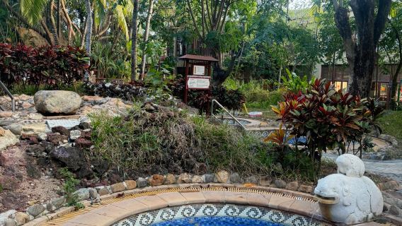 [Kumpulan Kecil dengan Kenderaan Peribadi] Tiket Masuk Lembah Mata Air Panas Nantian Sungai Mutiara Sanya + Pengangkutan dari Hotel