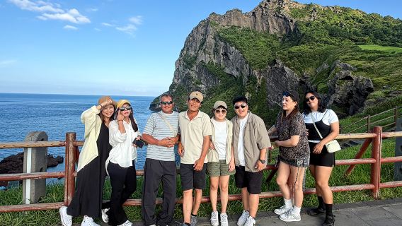 Tour privado por la isla de Jeju de 5/9 horas con recogida en el hotel