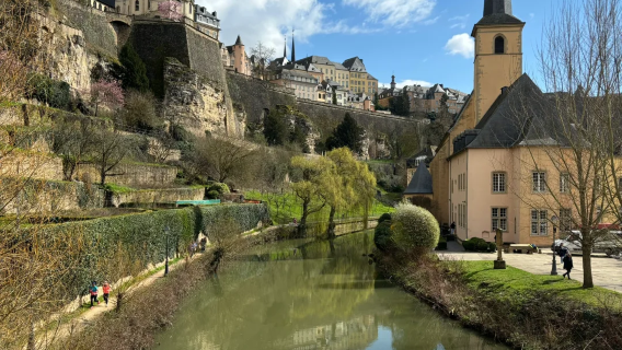 Lawatan sehari sewaan peribadi ke kastil klasik dan pemandangan semula jadi Luxembourg, Eropah