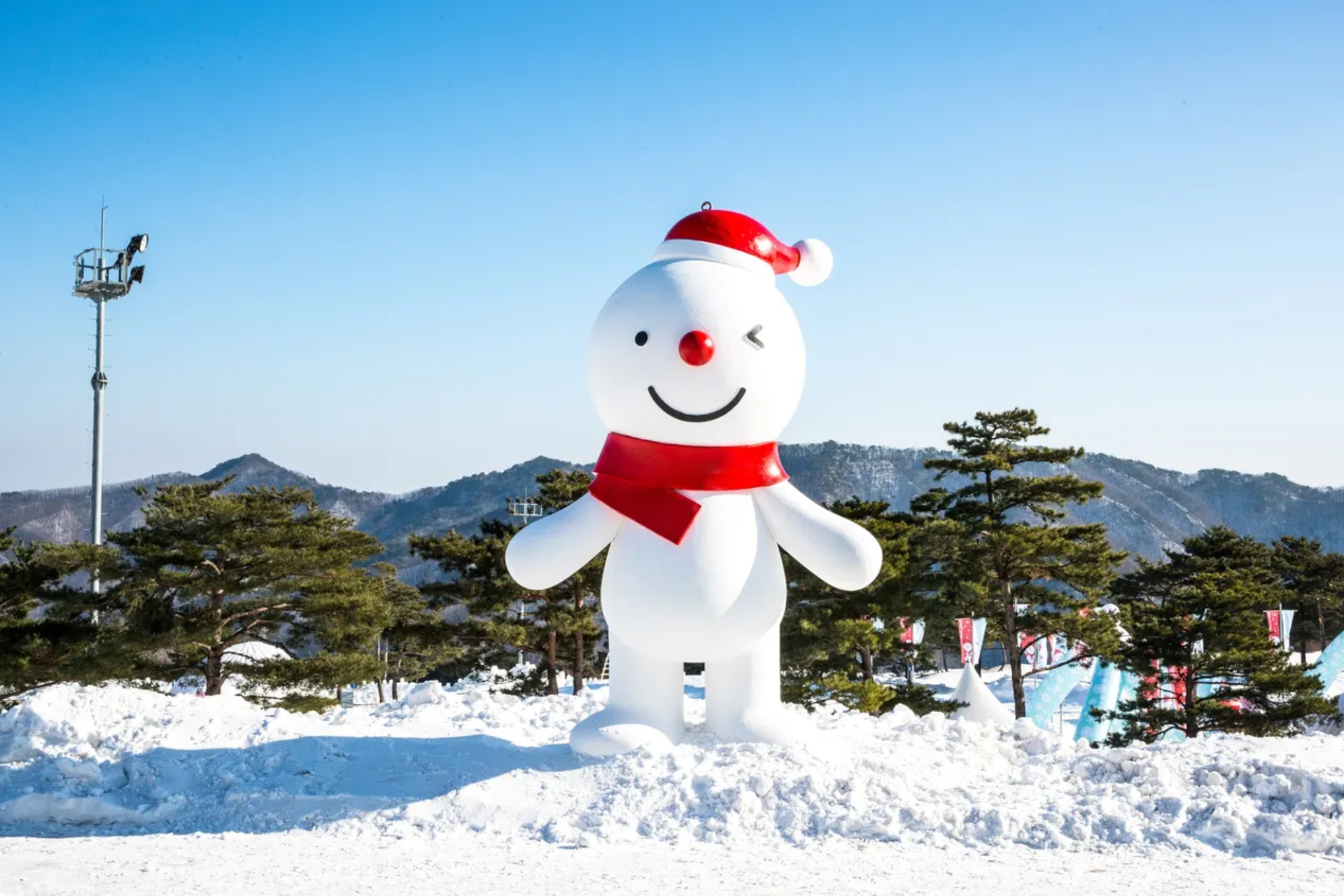 Free snowsuits for children under 12|Vivaldi Park Snow World Korea X Nami Island