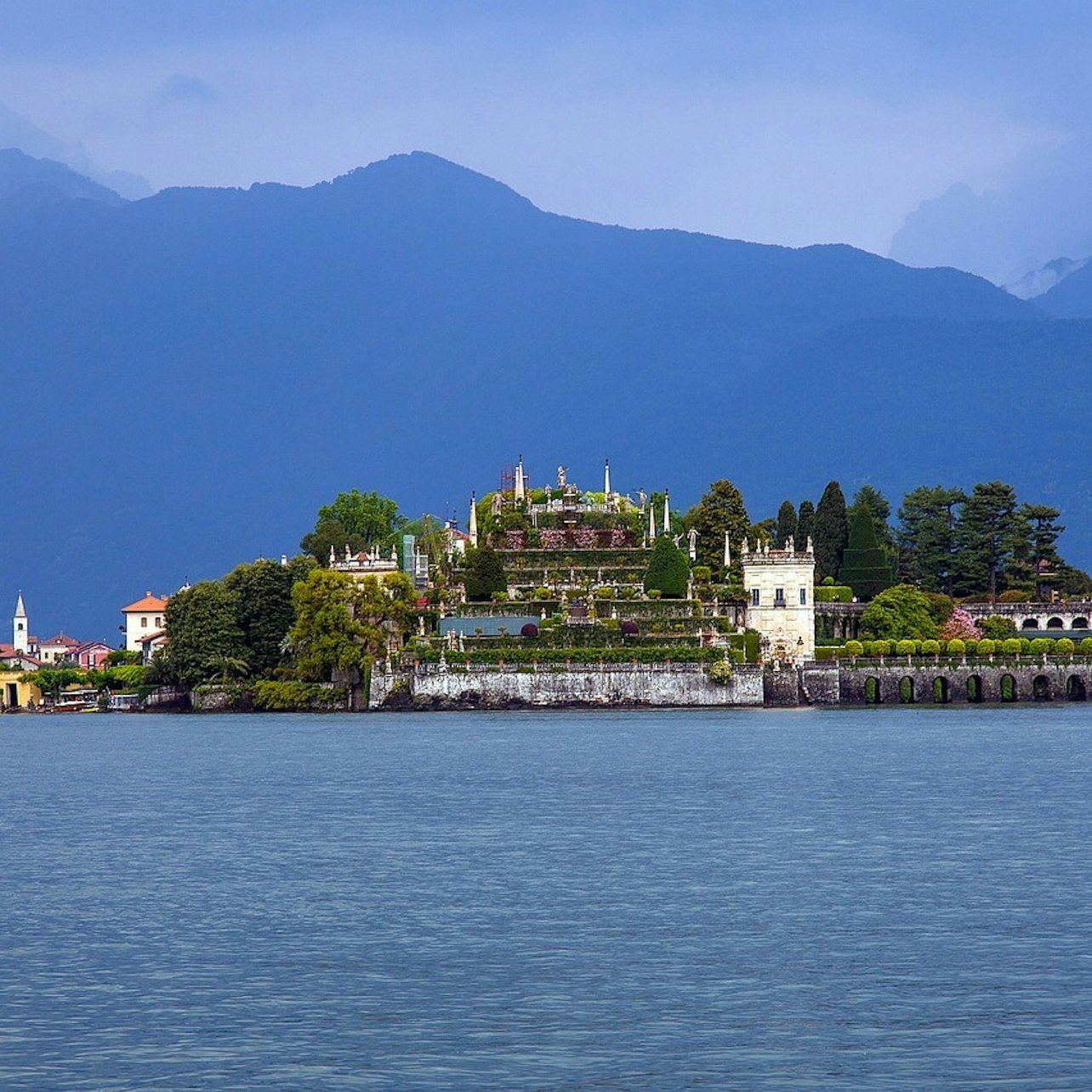 Isola Bella & Isola dei Pescatori: Hop-on Hop-off Taxi Boat Tour