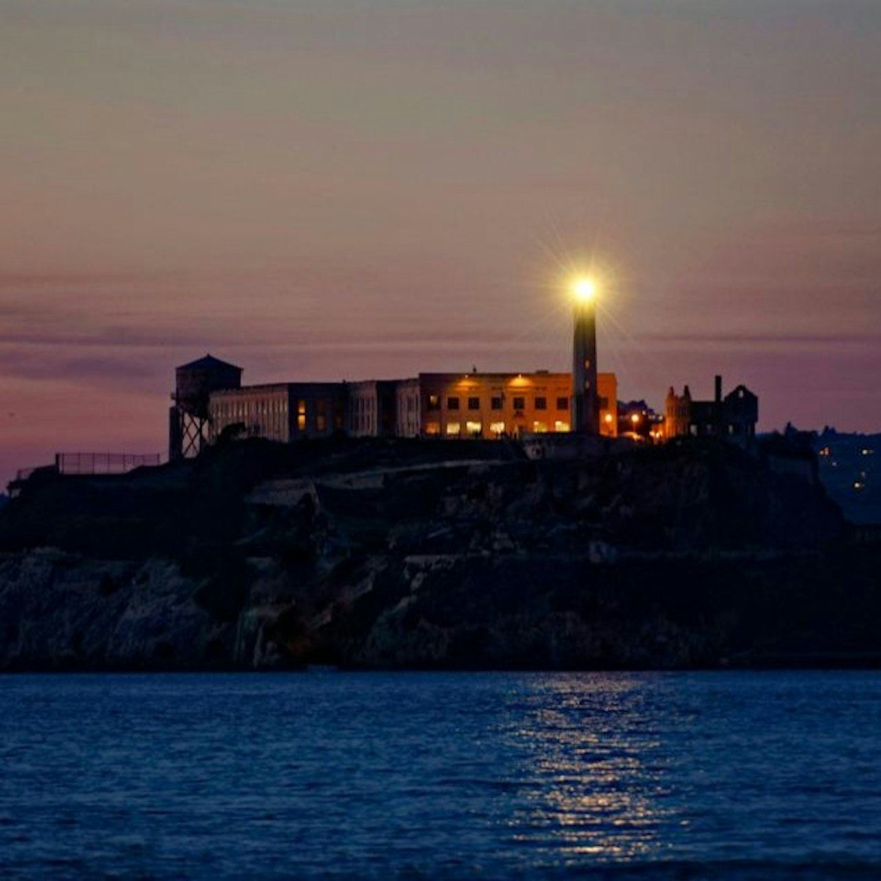 San Francisco: tour notturno all'interno di Alcatraz + crociera di 1 ora