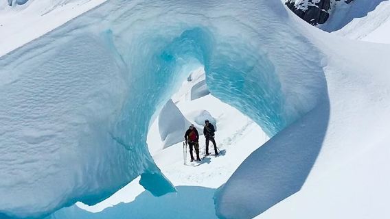 ニュージーランド・タスマン氷河/フォックス・グレイシャー/ジョセフ氷河ヘリコプター観光&氷河ハイキング【専門装備提供+ブルーアイスケーブ体験+複数回選択可能】