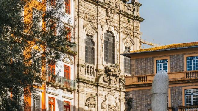 ทัวร์หนึ่งวันในท่าเรือ Porto Libera ของโปรตุเกส + พระราชวัง Stock Exchange + แม่น้ำ Douro บริการภาษาจีนและภาษาอังกฤษ