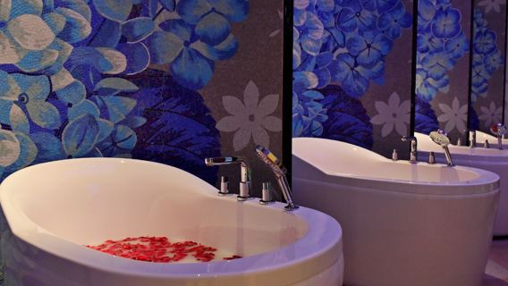 健康100度假湯泉（銀湖店）雙人入場門票丨24H浴票+遊戲暢玩+免費游泳