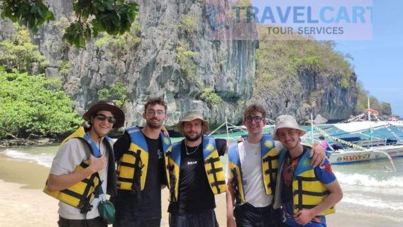 Fiume sotterraneo condiviso con barca a remi Mangrove e pranzo
