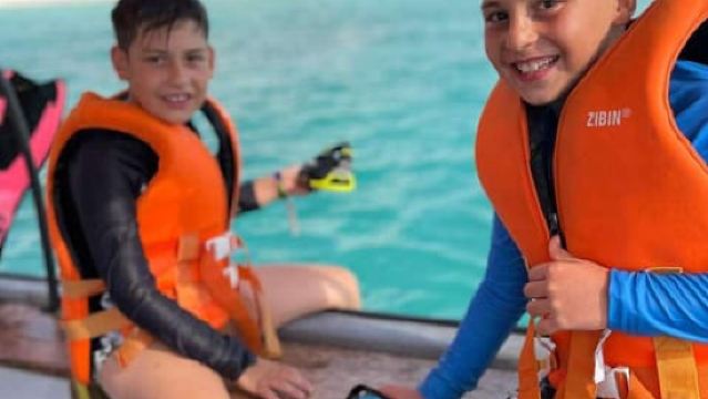 ZANZIBAR: Mnemba: African Maldives Day Tour with Lunch