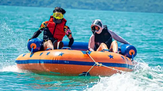 泰國芭提雅出海三島一日遊【帆船遊艇/自駕水上電單車任選＋浮潛含餐＋海上玩樂項目】