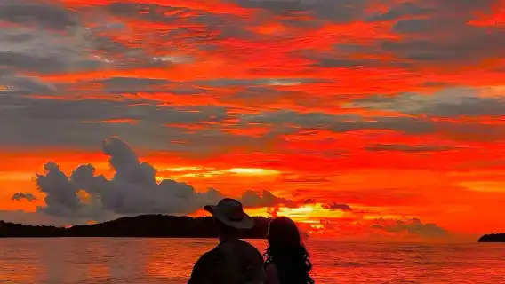 丹絨亞路海灘立式划槳 2.5 小時【丹絨亞路日出日落立式划槳 SUP 體驗｜零基礎】