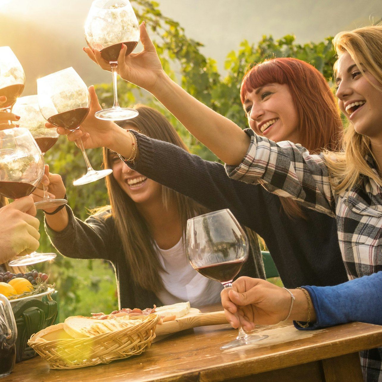 Yarra Valley: Winery Tour with Lunch + Transport from Melbourne