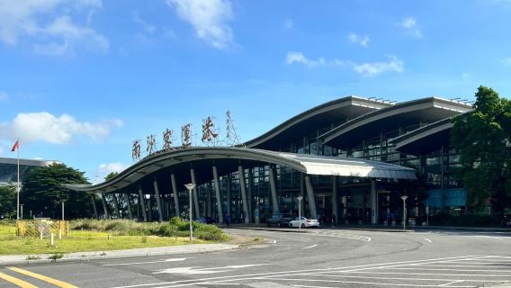 [Hongkong Flughafen SkyPier - Guangzhou Nansha Hafen] 70 Minuten schnelle Direktverbindung zum Guangzhou Nansha Hafen, Gepäck durchgehend aufgegeben, Einzelfahrt Schiffsfahrkarte