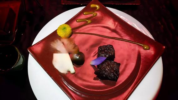 Kunming Jueyan Banquet: Authentic Yunnan Flavors in an Elegant Dining Ambiance