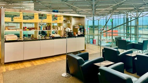 Vé sử dụng phòng chờ VIP tại Sân bay quốc tế Cologne/Bonn (CGN)/Phòng chờ VIP sân bay CGN | VIP/Chờ bay/Chuyển tiếp/Nghỉ ngơi/Ăn uống