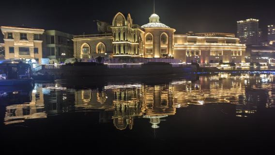 Вечерняя экскурсия в Цзиншань и ночная прогулка по Лянмахэ