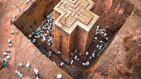 11 klippekirker i Lalibela, Etiopien + panorama af klostret på bjergtoppen