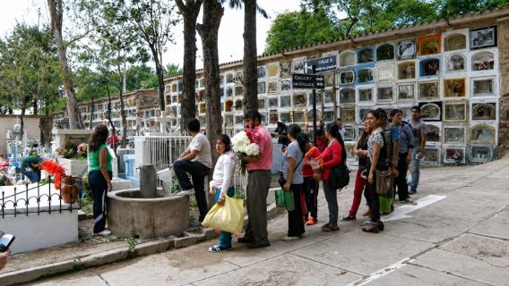 Cochabamba: Full-Day 9-Site Heritage Walking Tour with Guide