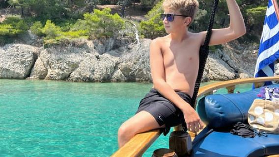 From Nydri: Lefkada Forgotten Islands Day Cruise with Lunch