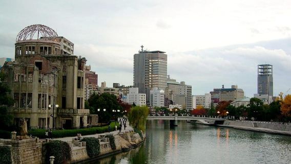 Hiroshima: En guide till Fredsparken och Miyajima Island