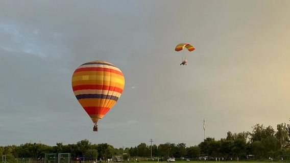 鄭州搏雲航空主題營地動力傘飛行體驗【飛行高度300公尺+專業教練帶飛】
