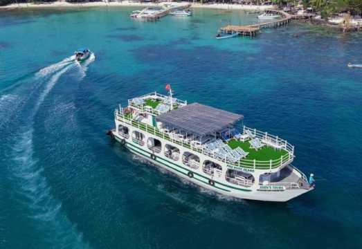 Phu Quoc Island big boat 1-day tour to two islands [snorkeling + fishing + hotel transfer + lunch]