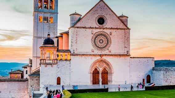 Assisi & Orvieto: Guided Day Trip from Rome