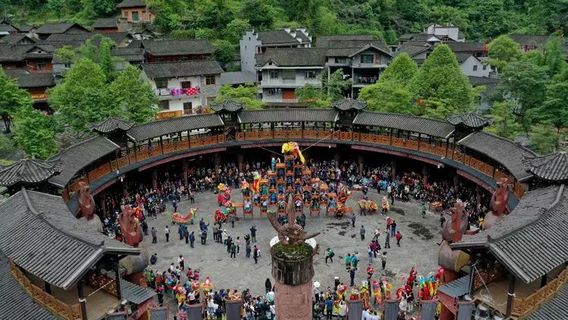 吉首日遊
