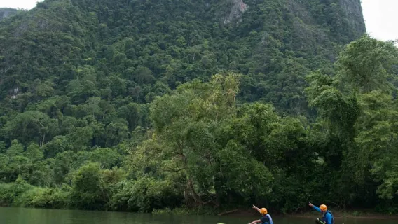 Vang Vieng: Nam Song River Kayak Tour