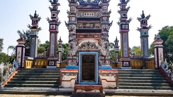Hue to/from Danang or Hoi An Via Hai Van Pass by Private Car