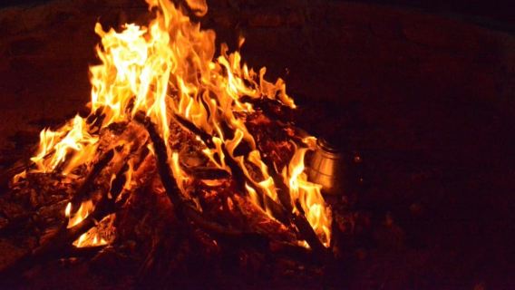 Marrakech : Dîner-spectacle de feu et quad dans le désert d'Agafay, balade à dos de chameau et spectacle de feu