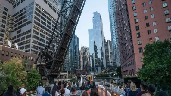 ทัวร์การล่องเรือชมสถาปัตยกรรมเมืองชิคาโก สหรัฐอเมริกา (ออกจากถนนมิชิแกนหรือท่าเรือเนวี่) 83929