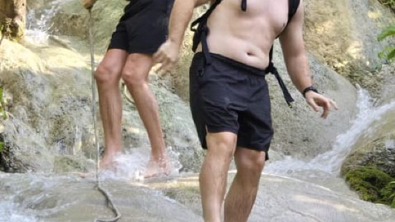 Chiang Mai : Sticky Waterfall transfer by van (half-day )