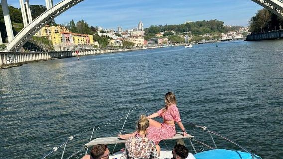 Port : Private cruise 6 bridges on Douro river