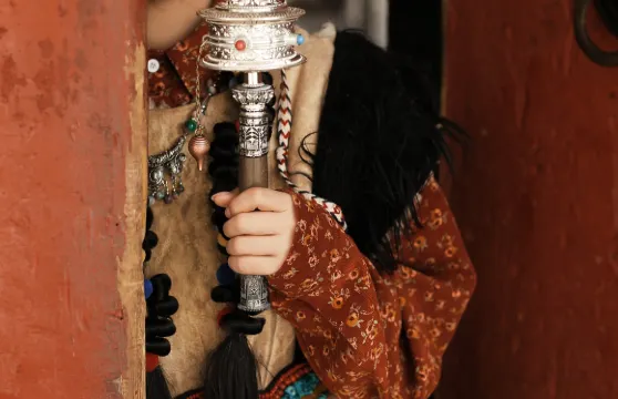 日喀則Trip Moments【攝影師跟拍航拍約拍抓拍街拍寫真婚紗微電影/多語言翻譯】