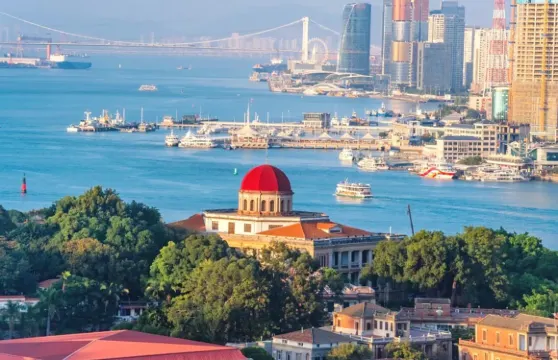 廈門鼓浪嶼一日遊2人起可成團+來回船票+導遊講解+車上門接