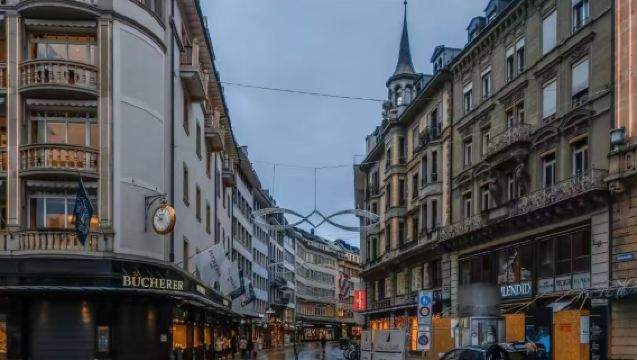 瑞士蘇黎世鐵力士山+盧塞恩老城+垂死獅子像+斯普洛耶廊橋之旅