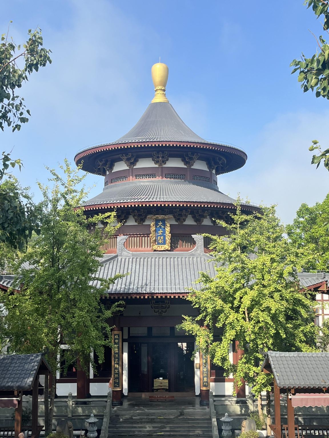 Nanning Garden Expo Park + Qingxiu Mountain + Anthropology Museum of Guangxi + City Top 1-day tour with English service available