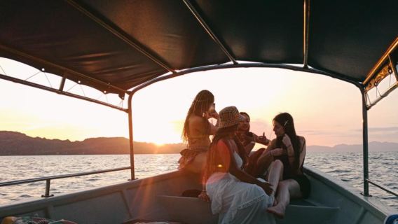 Croisière privée au coucher du soleil sur la rivière Langkawi (environ 2 heures, 1 à 12 personnes)