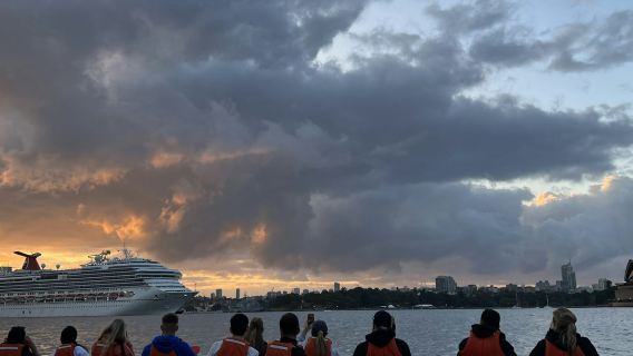 Kajakken bij zonsopgang op de haven van Sydney inclusief ontbijt