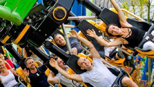 Energylandia: Ticket mit Vollzugang + Hin- und Rückfahrt ab Krakau