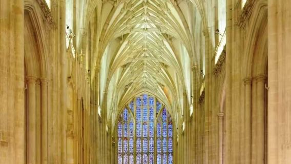 London Pergi-Balik: Lawatan Sehari ke Southampton & Winchester dengan Sewaan Peribadi Berbahasa Cina