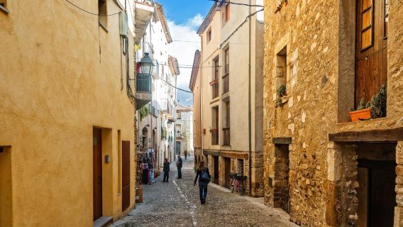 Travel through a thousand years of Catalonia - Barcelona, Rupit and Besalu medieval towns