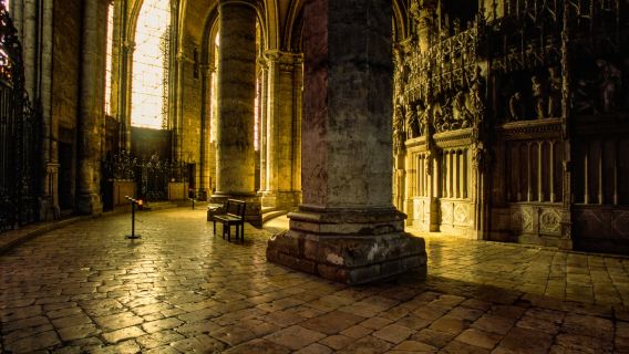 Chartres Highlights Audio Tour: Historical and Architectural Treasures