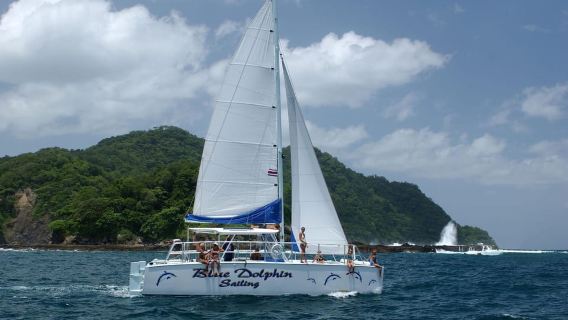 Tamarindo: All-Inclusive Catamaran Sailing Tour