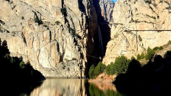 Caminito del Rey & White Village Tour with Tapas from Málaga