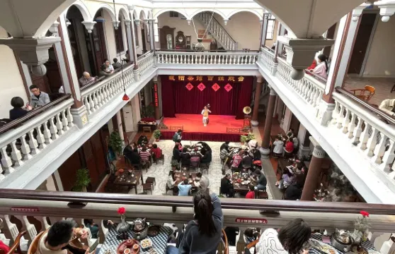 廣東潮州牌坊街載陽茶館茶台預約【飲茶聊天+觀賞潮劇+聽懷舊金曲】