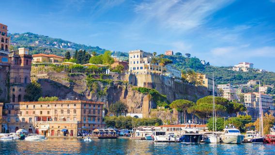 サン・セヴェーロ礼拝堂美術館+サンタ・マリア・アッスンタ大聖堂+ソレント ワンデーツアー【貸切チャーター専用】