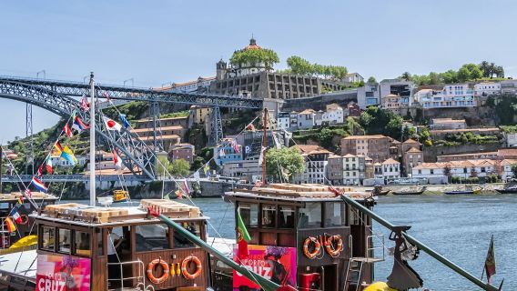 Six Bridges Cruise from Cais da Ribeira