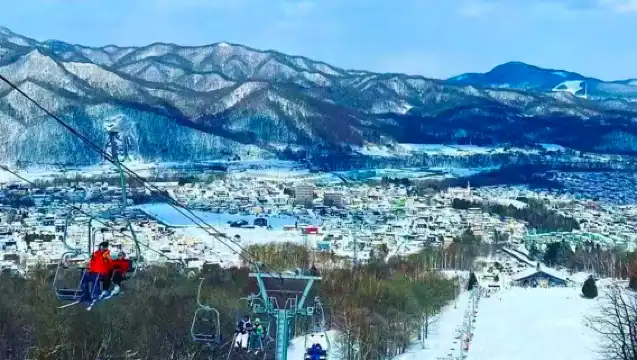 日本北海道札幌盤溪滑雪場一日遊／纜車＋裝備＋中文教學1*10